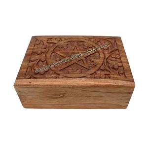 กล่องเก็บเครื่องประดับไม้พร้อมลวดลายแกะสลักรูปดาวห้าแฉก ดีไซน์ธีมความรักสำหรับคริสต์มาส เหมาะสำหรับเก็บต่างหู สร้อยคอ และกำไล - Product Image 4