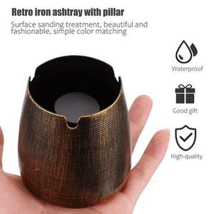 Cendrier en cuivre de conception standard en métal avec finition classique parfait pour les bars de restaurant à domicile et les accessoires de bureau pour fumeurs - Product Image 3