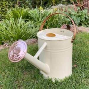 กระป๋องโลหะกันน้ำสไตล์บ้านไร่พร้อมวัสดุทนทานเคลือบกันสนิมและรางน้ำยาวสำหรับการใช้งาน - Product Image 2