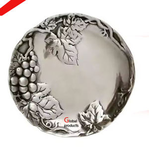 Plateau de service décoratif argenté de designer en métal de forme ovale pour la maison hôtel - Product Image 2