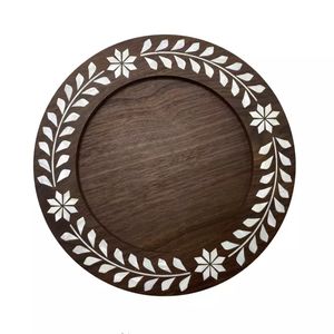Plato de Madera Árabe Craft Valley para Servir Chocolate con Tema Floral, Diseño Moderno y Duradero, Opciones de Forma Personalizables - Product Image 1