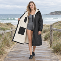 Robe de plage imperméable personnalisée à capuche, poncho de surf pour la natation et le paddleboard, approvisionnement en gros