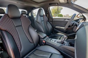 UTILISÉ LHD/RHD 2018 A U D I RS3 - Product Image 5