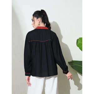 Camisa Boho Oversize de Algodón Slub con Cuello Mao, Manga Globo Tejida con Botones, Transpirable, con Ribete de Color en Contraste para Oficina y Verano - Product Image 5