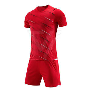 Uniforme de football pour hommes en marque propre - 100% polyester respirant et à séchage rapide, logo personnalisé, manches courtes, toutes saisons, meilleur prix - Product Image 2