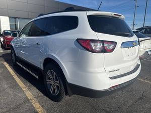 SUV Crossover Traverse 2LT AWD 2017 USADO EN BUEN ESTADO, Transmisión Automática de 6 Velocidades, 281 HP, Motor V6 de 3.6L, Gasolina, Color Blanco - Product Image 5