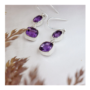 Pendiente de piedras preciosas de amatista de corte ovalado y cojín Plata de Ley 925 con ajuste de bisel Chapado en plata Pendiente colgante de moda. - Product Image 3