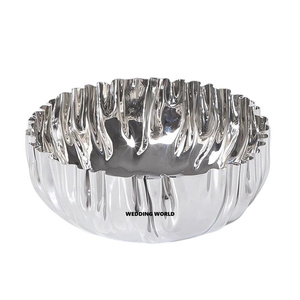 ชามช็อคโกแลตสีขาวพร้อมขาตั้งสีทองและสีเทาทำด้วยมือคุณภาพระดับพรีเมียมชามช็อคโกแลตแบบคลาสสิก - Product Image 4