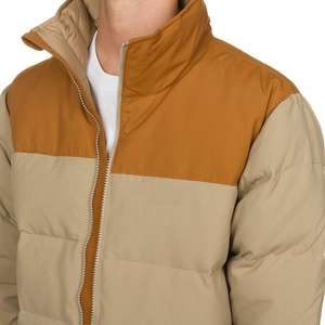 เสื้อแจ็คเก็ตพัฟเฟอร์บุผ้าสำหรับผู้ชาย มีฮู้ด ลายควิลท์ ด้านหน้ามีโลโก้ กันน้ำ กลับด้านได้ น้ำหนักเบา ผลิตในปากีสถาน ทำจากโพลีเอสเตอร์ - Product Image 4