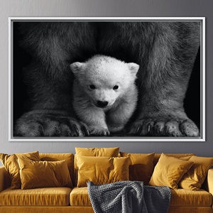 Lienzo Impreso: Elegante Arte de Vida Silvestre con un Bebé Oso Polar, 1 Pieza: Enmarcado en Blanco - Product Image 1