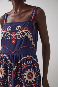 Vestido largo bohemio bordado para mujer, vestido de verano de algodón sin mangas con patrones florales étnicos - Product Image 5