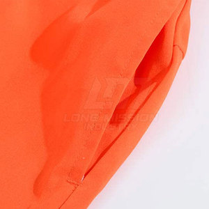 Pantalones Cortos Deportivos Personalizados con Logotipo para Hombre, Pantalones Cortos Deportivos de Cintura Media Hechos de Spandex y Poliéster para Uso en el Gimnasio - Product Image 4