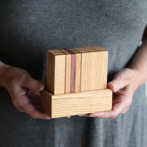 Dessous de verre élégants et sophistiqués en bois de noyer Décoration de table artisanale pour la maison Meilleurs tapis et tampons en bois - Product Image 4