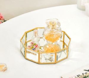 Nouveau design bols de service en métal et en verre plateaux fabriqués en laiton et en verre pour servir des desserts et des chocolats - Product Image 2