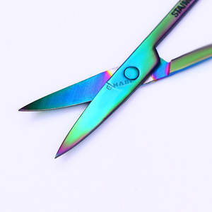 Tijeras de Manicura Curvas para Cutículas y Cejas, de Alta Calidad, Portátiles, de 3.5mm de Grosor, con Recubrimiento Multicolor, Envío Rápido - Product Image 6