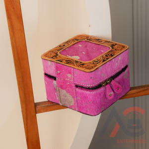 Real 100% pelo de vaca genuino en joyería de cuero organizador de joyería de viaje mínimo cuero en relieve mejores almacenes de joyería personalizados - Product Image 5