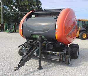 Presse à balles rondes Kubota BV5160R, mini-presse à balles ronde efficace et à haute productivité avec moteur pour usage agricole - Product Image 6
