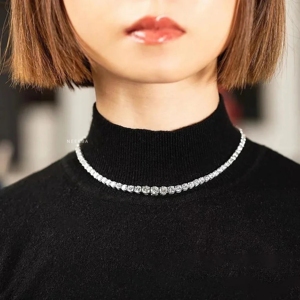 Chaîne de tennis incurvée en moissanite de 3mm pour femmes en argent 925-Collier de moissanite VVS à une ligne minimaliste pour femmes d'Inde - Product Image 1