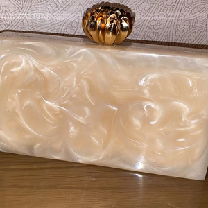 Pochette en résine tendance - Product Image 1