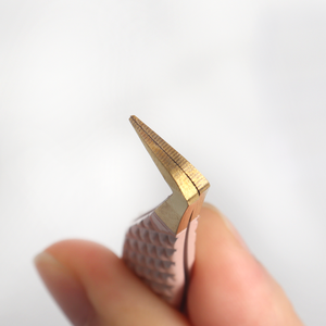 Pinzas de extensión de pestañas con agarre de fibra, pinzas de punta de fibra de oro negro mate, aplicador de pestañas, pinzas de punta de diamante para extensión de pestañas - Product Image 3