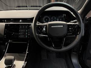 SUV compact de luxe d'occasion 2024 Evoque 2.0D SE R-Dynamic Edition - Product Image 5