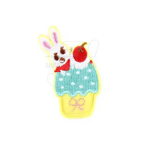 Parche bordado hecho a medida para regalos personalizados Parche de relámpago bordado en negrita - Product Image 3