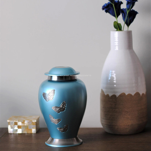 Papillons en argent cendres humaines urne funéraire laiton gravé bleu sarcelle mémorial adulte urne funéraire fabriqué à la main fournisseur exportateur - Product Image 3