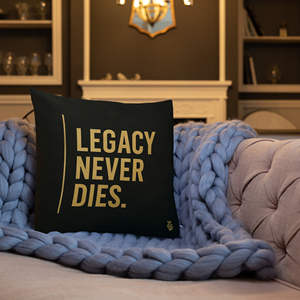 Cojín Decorativo de Lujo Legacy Never Dies, Lavable, con Estampado Floral y Geométrico, Incluye Relleno, para Decoración del Hogar, Sofá, Tema Navideño - Product Image 1