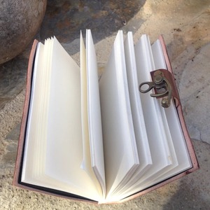 Eether ediedial ourandyhecho mmbossed usustic ourigye Ye eether ototebook Ravel eether Ravel ook - Product Image 2