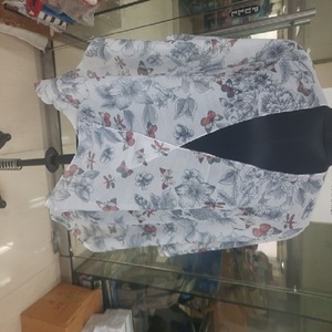 Kimono 100% poliéster estampado, hecho a mano - Product Image 6