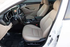 Kia Optima EX Edición Especial Usado, Año 2015, con Personalización OEM y Construcción de Acero de Grado Industrial - Product Image 2