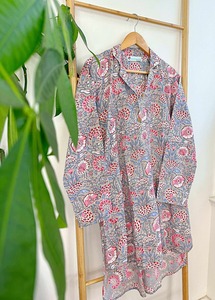 Costume ukrainien traditionnel d'approvisionnement direct en usine pour les femmes pour les événements culturels et les festivals disponibles au prix d'exportation - Product Image 5