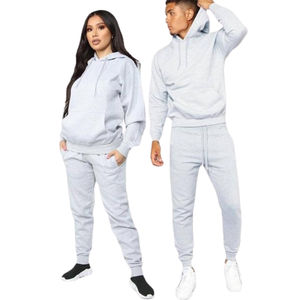 Ensemble de survêtement unisexe personnalisé avec sweat à capuche et pantalon de jogging, qualité supérieure, style streetwear tendance, vêtements de sport tendance - Product Image 3