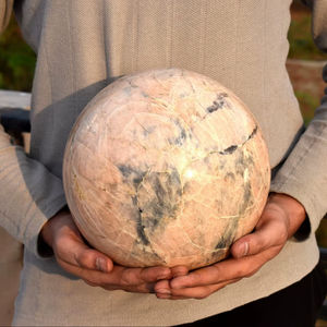 Esfera de Piedra Lunar Natural de Primera Calidad, Decoración para el Hogar, Feng Shui, Artículos Coleccionables, Cristal Tallado Grabado de Calidad Premium - Product Image 1