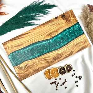 Tabla de queso de madera y resina Boho Chic, diseño único para cocinas de hoteles y restaurantes de moda - Product Image 3