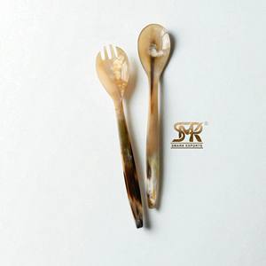 Ensemble d'ustensiles à salade en corne de buffle biologique, naturel, fait à la main, manche long, cuillère et fourchette écologiques pour accessoires de cuisine rustique - Product Image 2