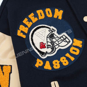 Patchs de broderie Chenillie de veste Letterman de haute qualité, coquille de tissu de laine, manches en cuir, fermeture à bouton, doublure intérieure - Product Image 5