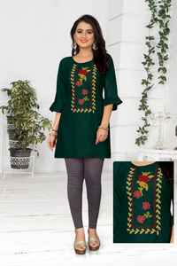 ชุดอินเดียดั้งเดิมคอลเลกชันใหม่เสื้อตะวันตกสำหรับปาร์ตี้งานแต่งงานและชุดกลางแจ้งจากผู้ผลิตอินเดีย - Product Image 4