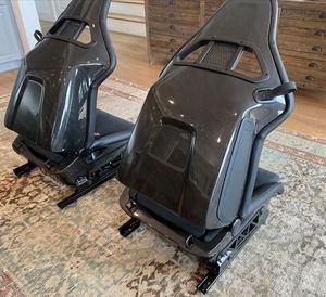 Asientos de Carreras de Lujo GTS de Cuero PU y Fibra de Carbono, Carcasa Ligera Impermeable, Fácil Instalación, Ajustables para Adultos, Compatibles con OEM - Product Image 5