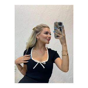 Blusa lavorata a maglia con fiocco da donna - Product Image 1