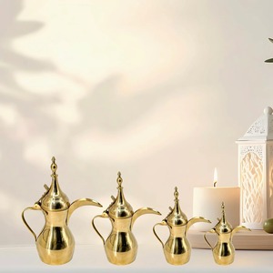 Théière à fleurs d'orchidées blanches de créateur idéale pour servir du thé, du café ou comme vaisselle élégante et décor de cuisine d'Inde - Product Image 6