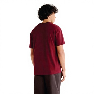 Camiseta de Cuello Redondo de Manga Corta para Hombre, Estilo Casual, Básica, Opciones de Color y Talla Personalizadas, Impresión de Logotipo, OEM, ODM, Venta al Por Mayor - Product Image 3