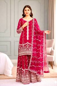 Nouvel ensemble prêt-à-porter traditionnel pour fête, haut et bas avec dupatta, broderie lourde - Product Image 3