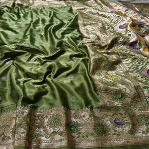 Sari VASTRA COTTAGE Premium de Satén Paithani en Satén Gajji Puro y Suave con Trabajo Zari Meena, Pallu de Pavo Real y Blusa a Juego - Product Image 2