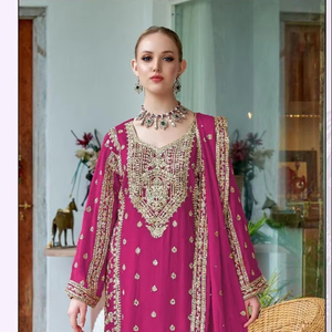 "Premium Winter Wear: Chinon Brodé Shalwar Kameez Set avec Dull Santoon Intérieur pour le confort et le style" - Product Image 1