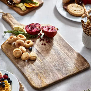 Nueva Tabla de Madera de Mango Natural para Servir y Cortar - Product Image 1