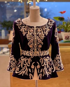 DERNIÈRE ET MAGNIFIQUE BRODERIE SUR ROBE PURPLE-JACKET-KARAKOU AVEC PERLES DE VERRE EN CRISTAL, PIERRE, PERLES, TRAVAIL DABKA = 2024 - Product Image 1
