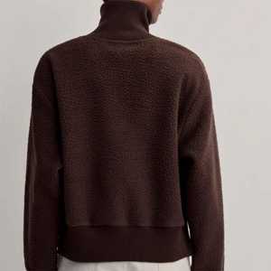 Vente en gros de sweats à capuche zippés à col roulé élégants et légers personnalisés pour femmes sweat-shirt décontracté tendance de haute qualité pour femmes - Product Image 2