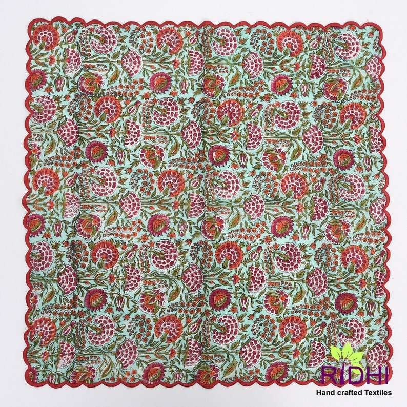 เขียวมิ้นท์อ่อน, เชอร์รีเข้ม, แดงชาด