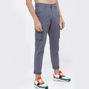 กางเกงคาร์โก้สีเทาน้ำหนักเบาระบายอากาศได้มีกระเป๋าหลายกระเป๋าสำหรับผู้ชายกางเกงคาร์โก้แบบลำลองขนาดกลางเอวสูงแบบลำลอง - Product Image 1